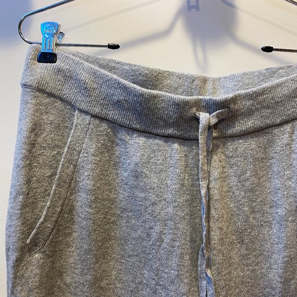GAP soft pants - Picture 2 of 3